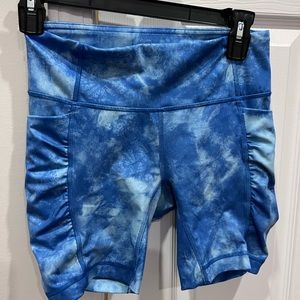 Size 4 LuLu Lemon biker shorts!